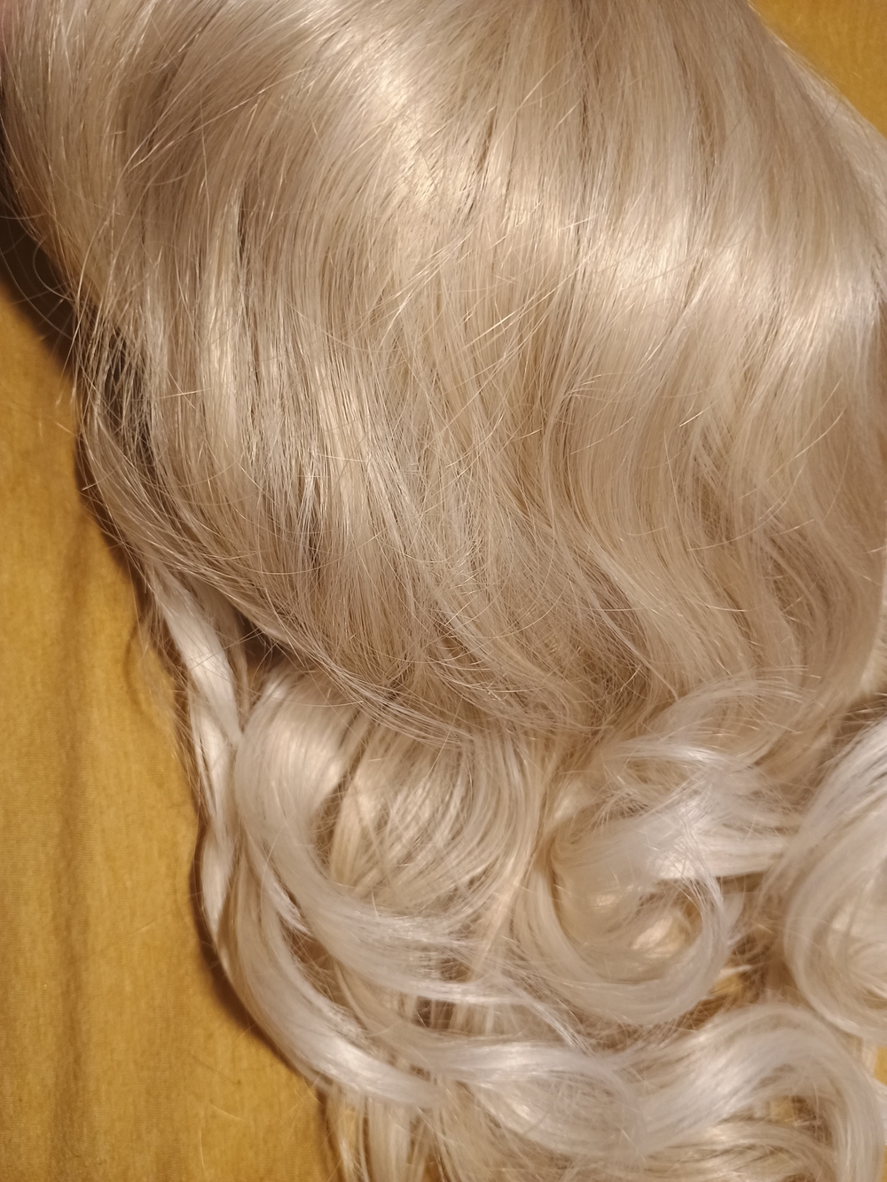 Light Blonde Synthetic Wavy Hairpiece for Women